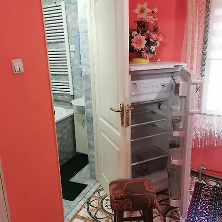 Apartamento 5 *